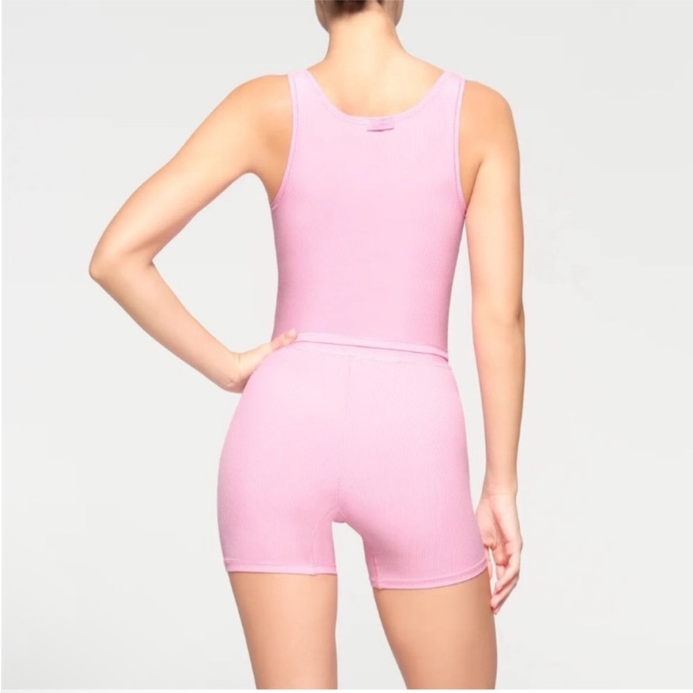 SKIMS Light Pink Ribbed Tank Top - Picture 4 of 6